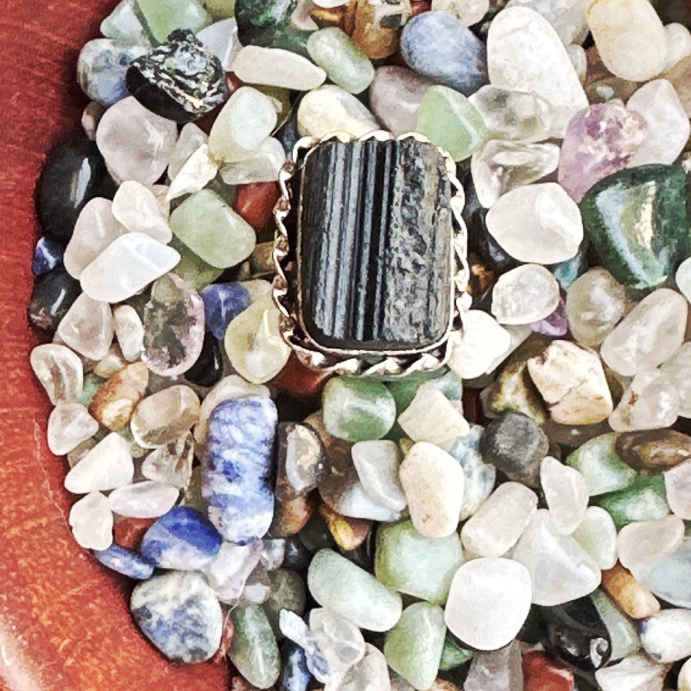 Big black Tourmaline sterling silver gem ring/Victorian Ring - Picture 2 of 9